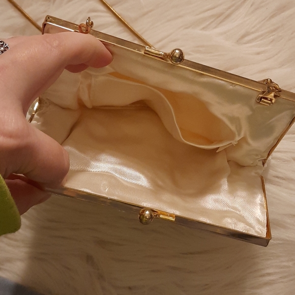 Shell purse - Picture 2 of 3